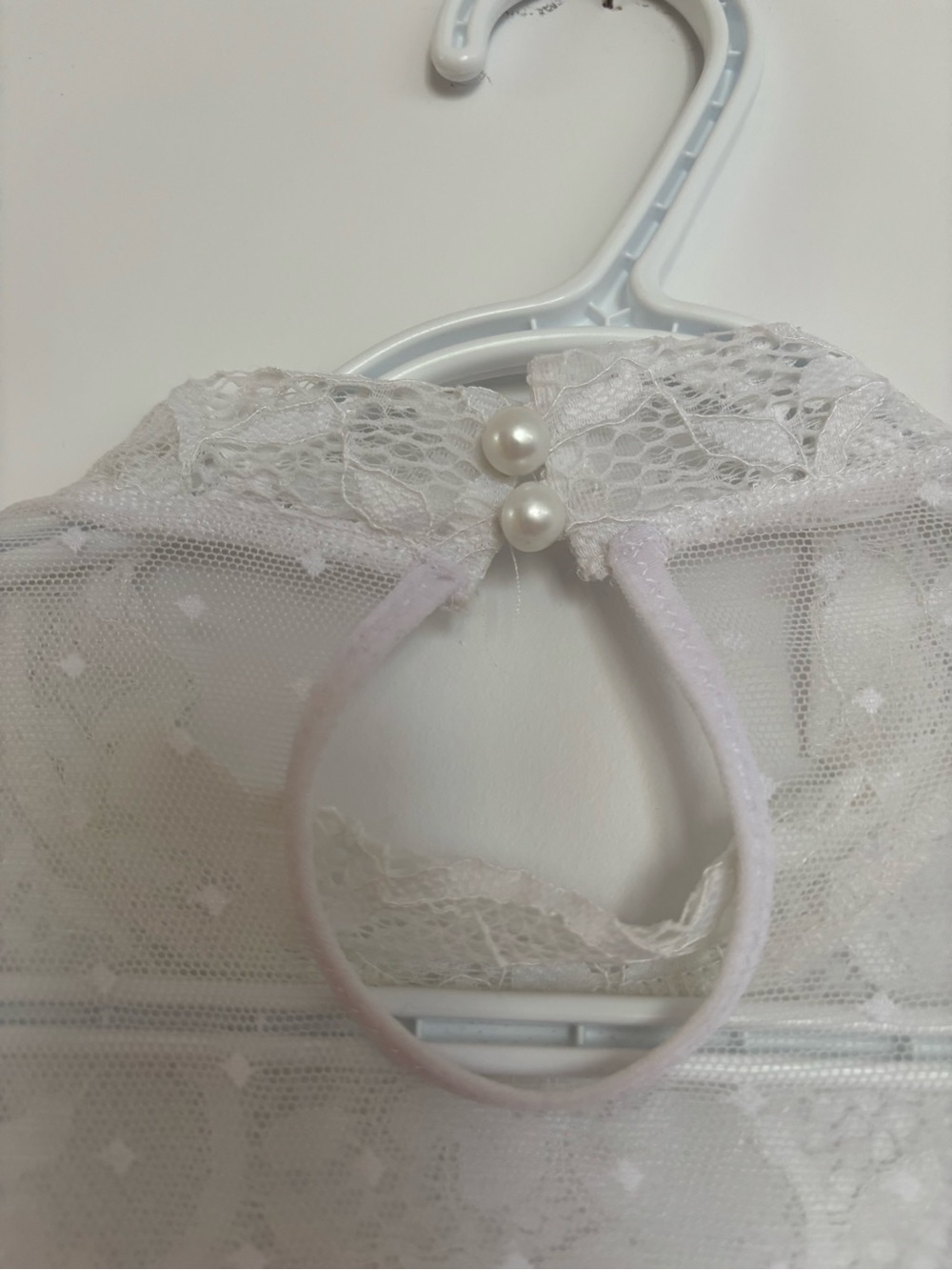 Sleeveless White Lace High Neck Bodysuit - Picture 4 of 5